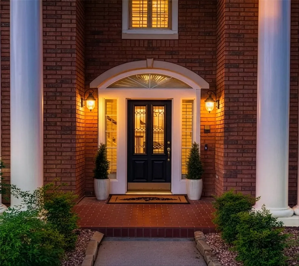 585 Oak Hill Drive Southlake, TX 76092