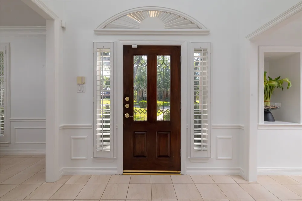 585 Oak Hill Drive Southlake, TX 76092