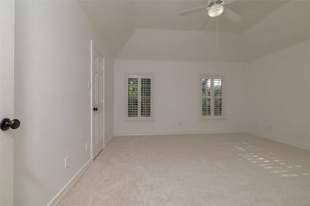 585 Oak Hill Drive Southlake, TX 76092