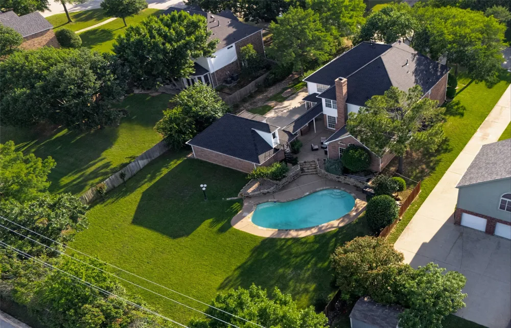 585 Oak Hill Drive Southlake, TX 76092