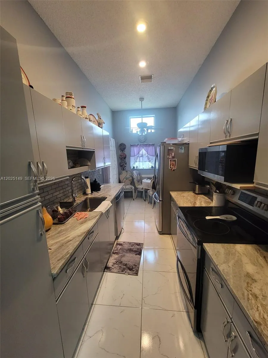 1728 W Sanderling Ln #3 Fort Pierce, FL 34982
