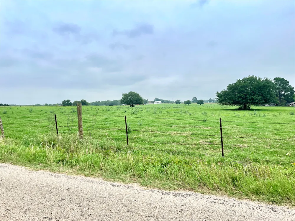 5 Farris Lane Lane Smithville, TX 78957
