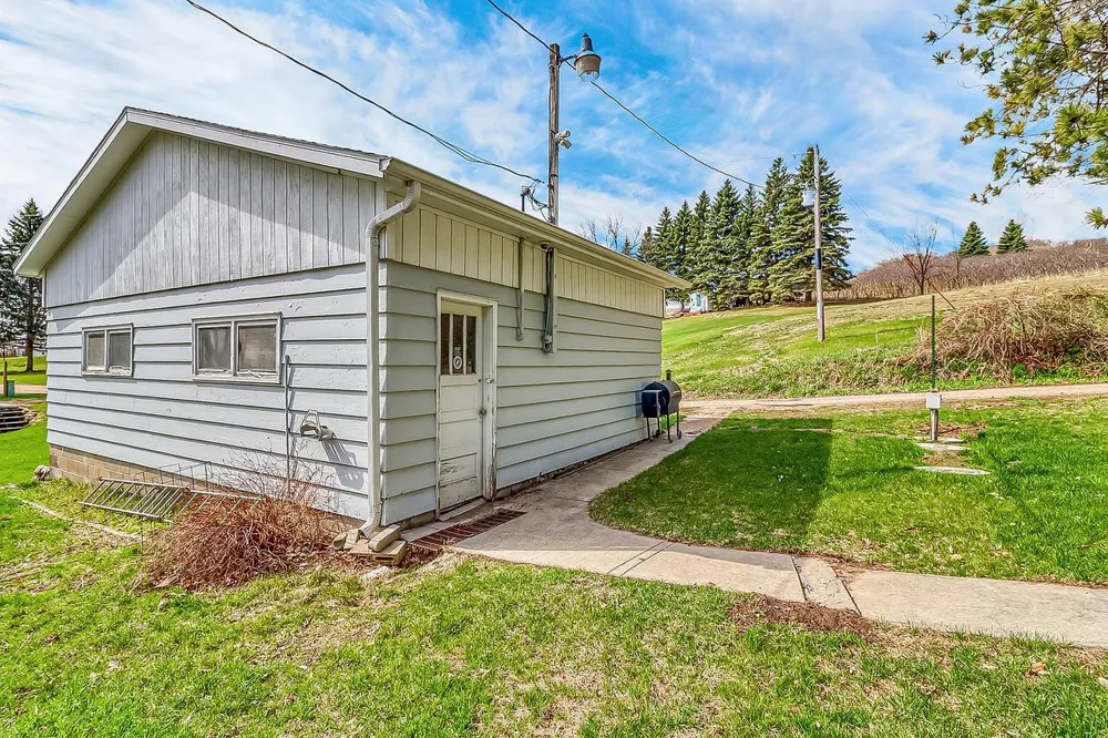 40834 Backroad Trail Pelican Rapids, MN 56572