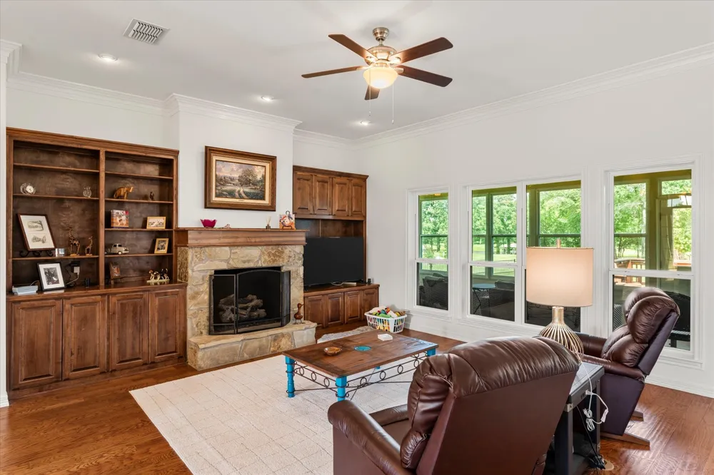 345 Rains County Road 3390 Emory, TX 75440