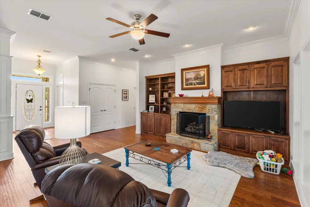 345 Rains County Road 3390 Emory, TX 75440