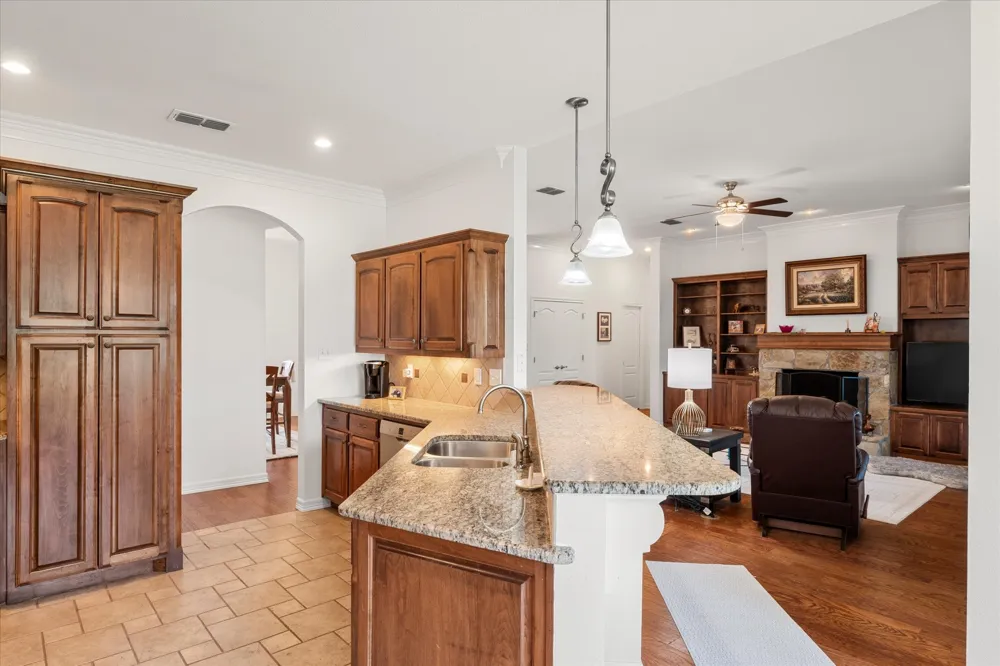 345 Rains County Road 3390 Emory, TX 75440