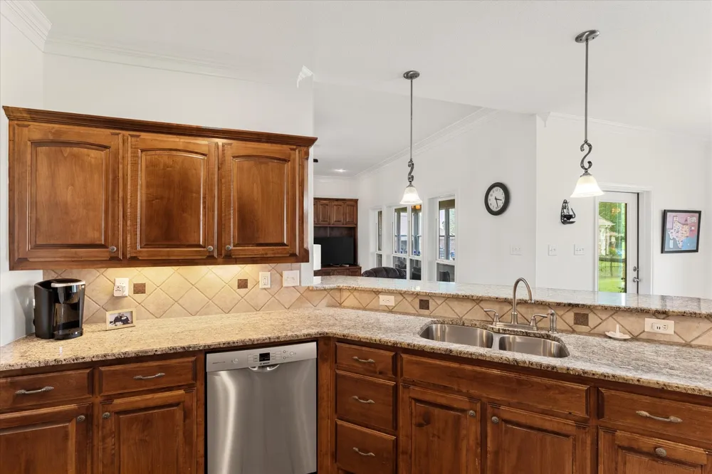 345 Rains County Road 3390 Emory, TX 75440