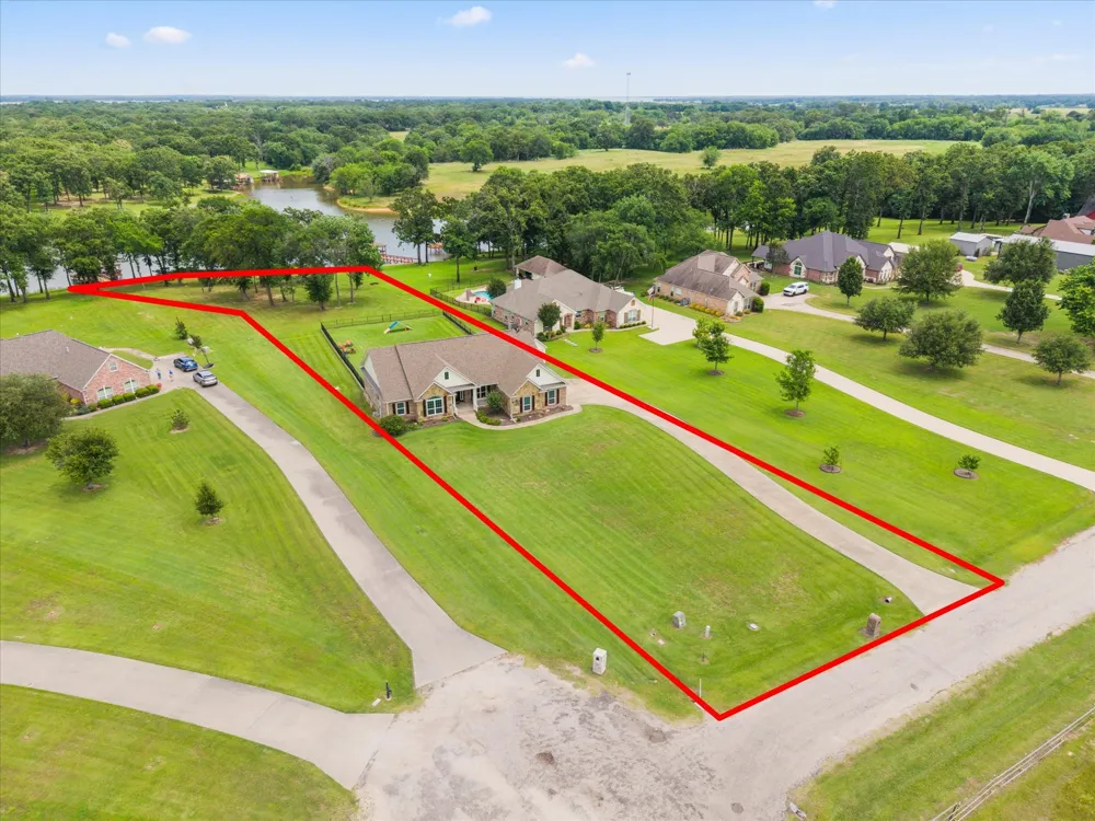 345 Rains County Road 3390 Emory, TX 75440