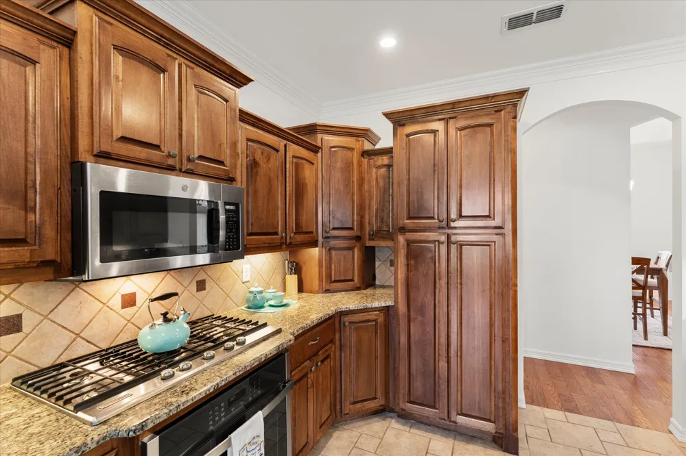 345 Rains County Road 3390 Emory, TX 75440