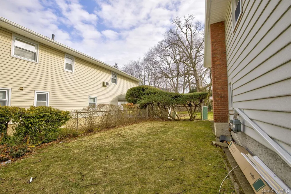 207 Catherine Avenue Franklin Square, NY 11010
