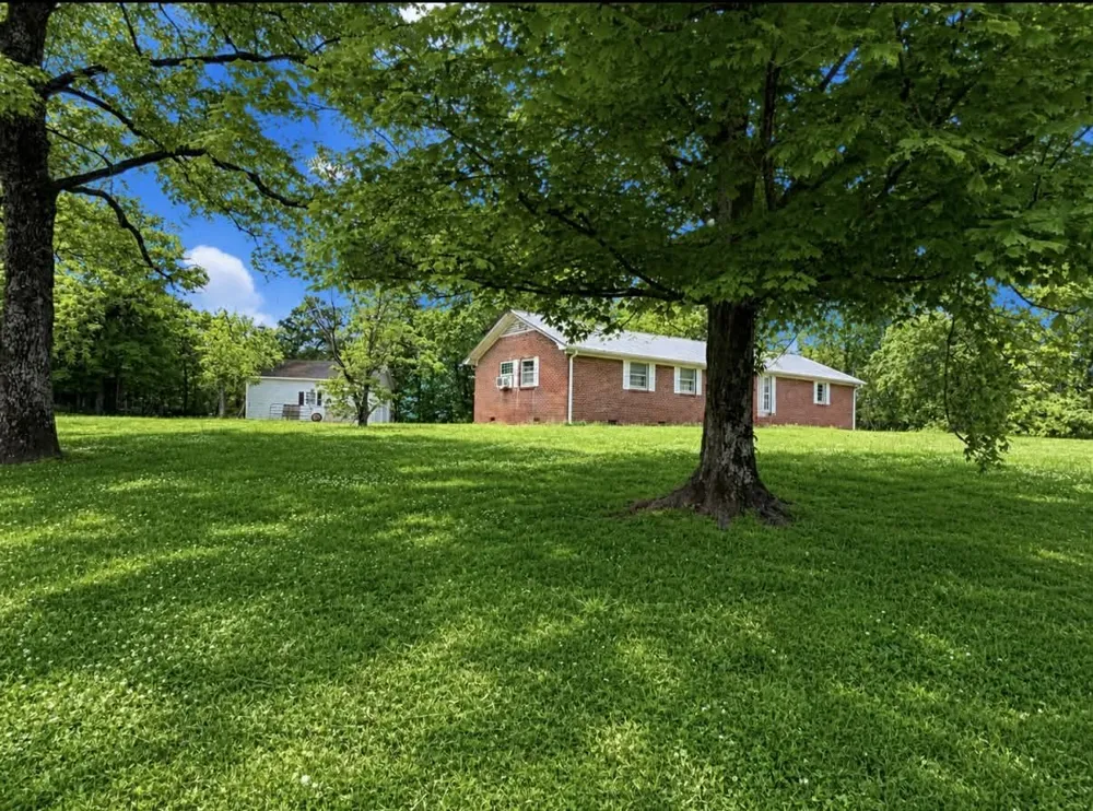 955 Rocky Rd Pulaski, TN 38478