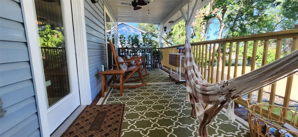 1002 Staples Avenue Seabrook, TX 77586