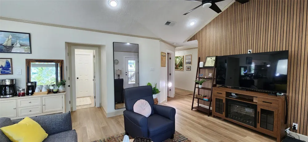 1002 Staples Avenue Seabrook, TX 77586