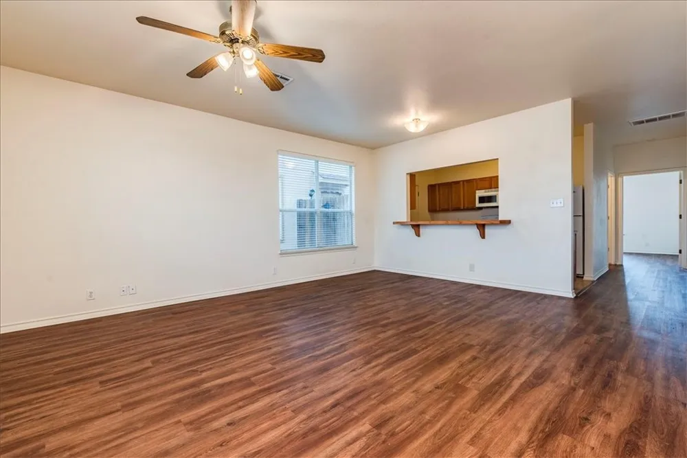 126 Sandstone Drive #F Jarrell, TX 76537