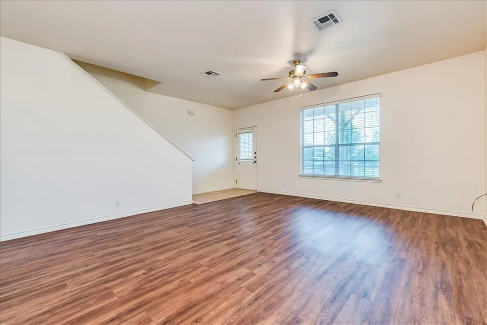126 Sandstone Drive #F Jarrell, TX 76537