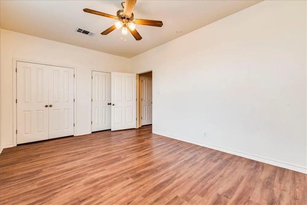 126 Sandstone Drive #F Jarrell, TX 76537