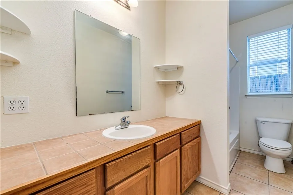 126 Sandstone Drive #F Jarrell, TX 76537