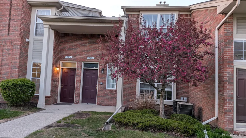 15286 CORNELL DRIVE Clinton Charter Township, MI 48038