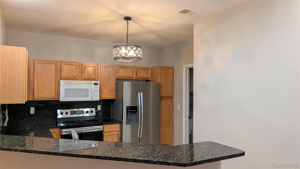 15286 CORNELL DRIVE Clinton Charter Township, MI 48038
