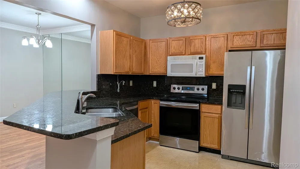 15286 CORNELL DRIVE Clinton Charter Township, MI 48038