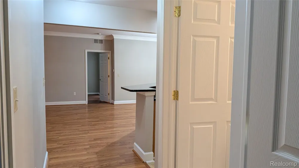 15286 CORNELL DRIVE Clinton Charter Township, MI 48038