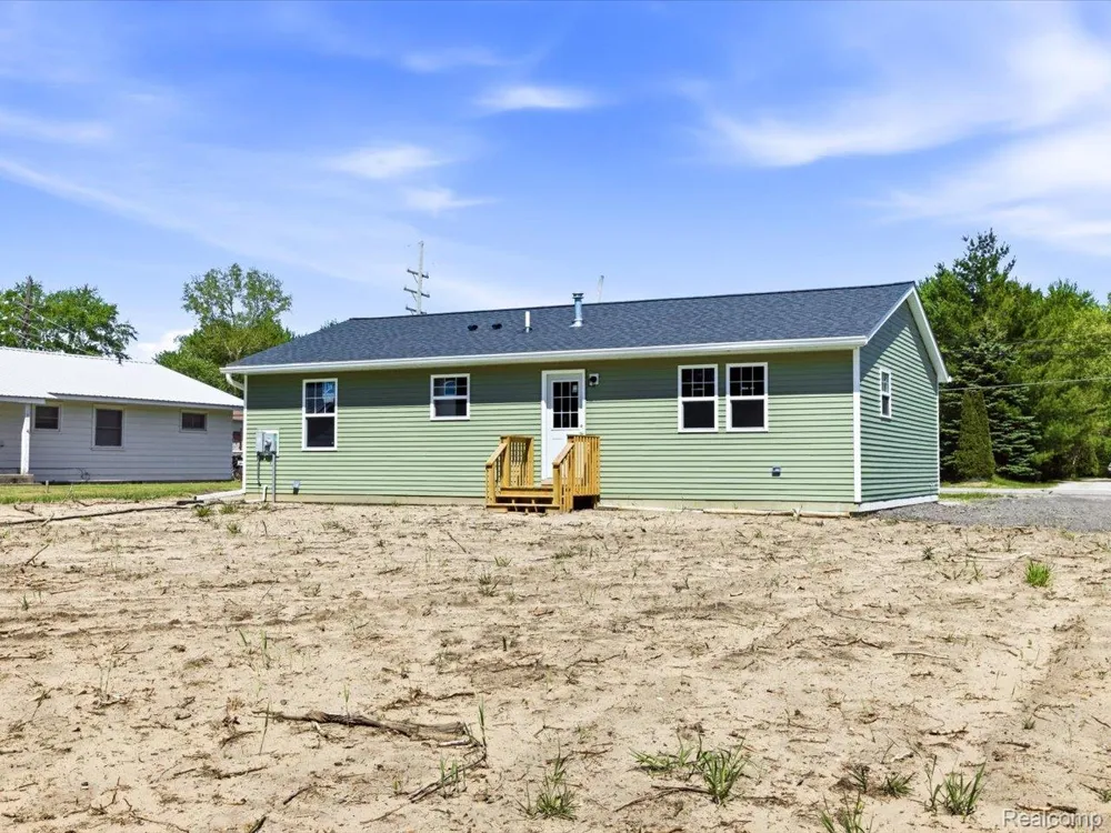 2941 Beach Road Port Huron Charter Township, MI 48060
