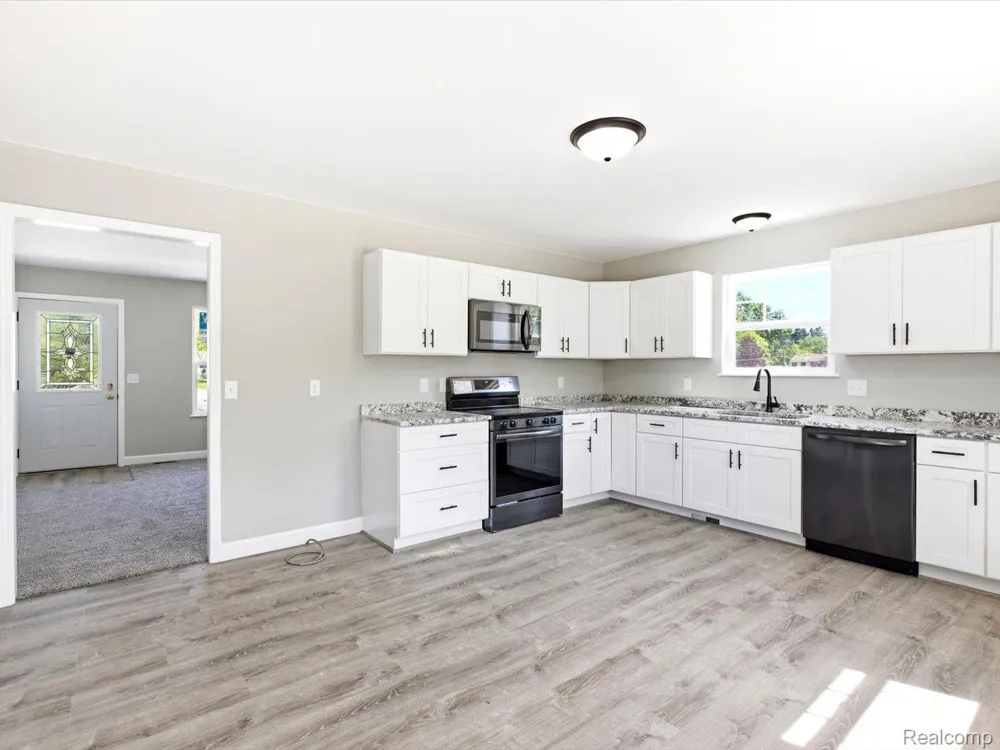 2941 Beach Road Port Huron Charter Township, MI 48060