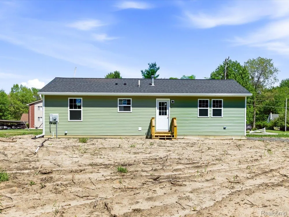 2941 Beach Road Port Huron Charter Township, MI 48060