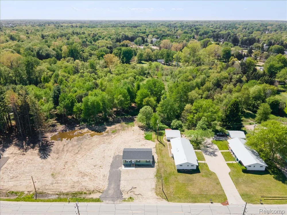 2941 Beach Road Port Huron Charter Township, MI 48060