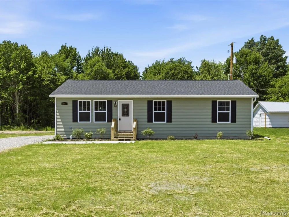 2941 Beach Road Port Huron Charter Township, MI 48060