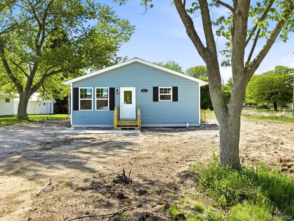 2971 Beach Road Port Huron Charter Township, MI 48060