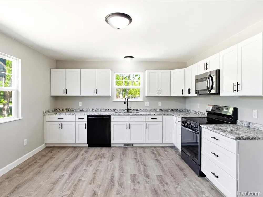 2971 Beach Road Port Huron Charter Township, MI 48060
