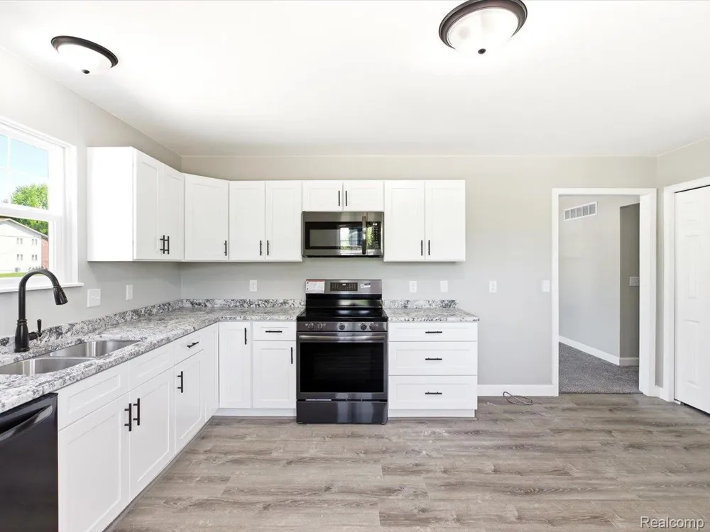 2971 Beach Road Port Huron Charter Township, MI 48060