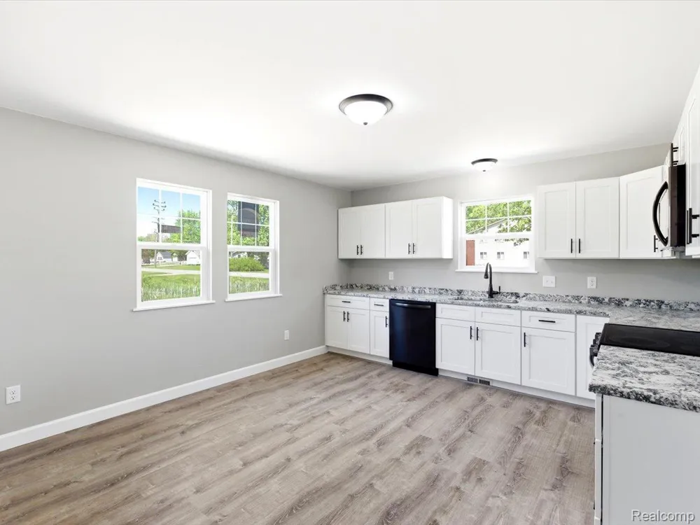 2971 Beach Road Port Huron Charter Township, MI 48060