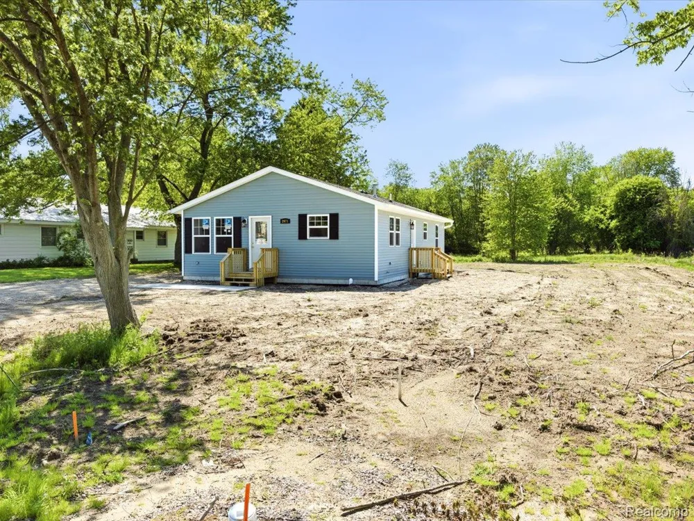 2971 Beach Road Port Huron Charter Township, MI 48060