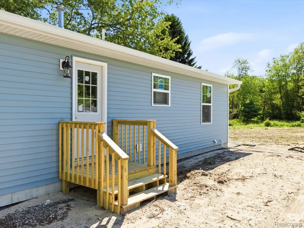 2971 Beach Road Port Huron Charter Township, MI 48060