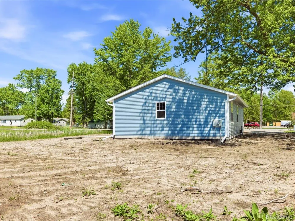 2971 Beach Road Port Huron Charter Township, MI 48060