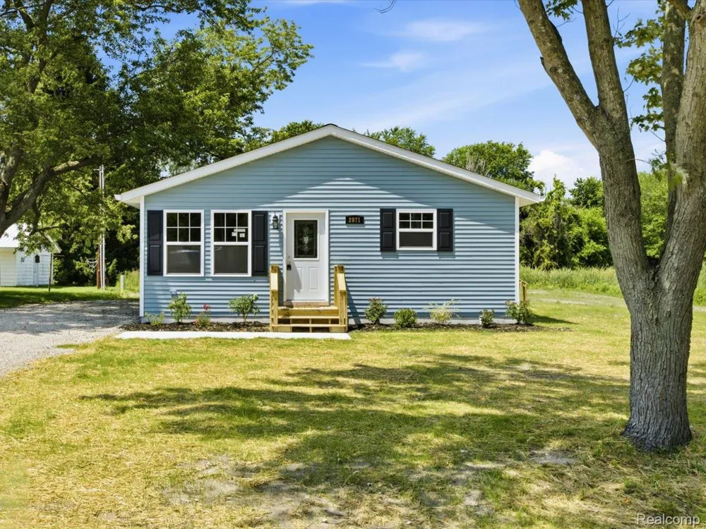 2971 Beach Road Port Huron Charter Township, MI 48060