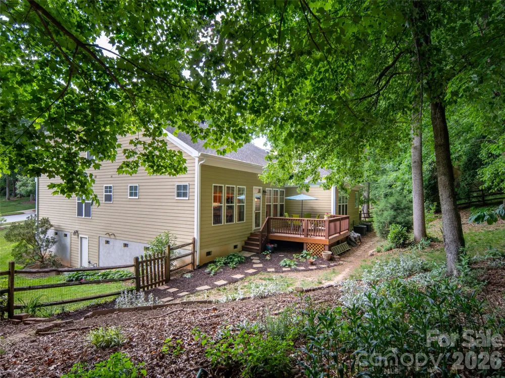 541 Welsh Partridge Circle Biltmore Lake, NC 28715