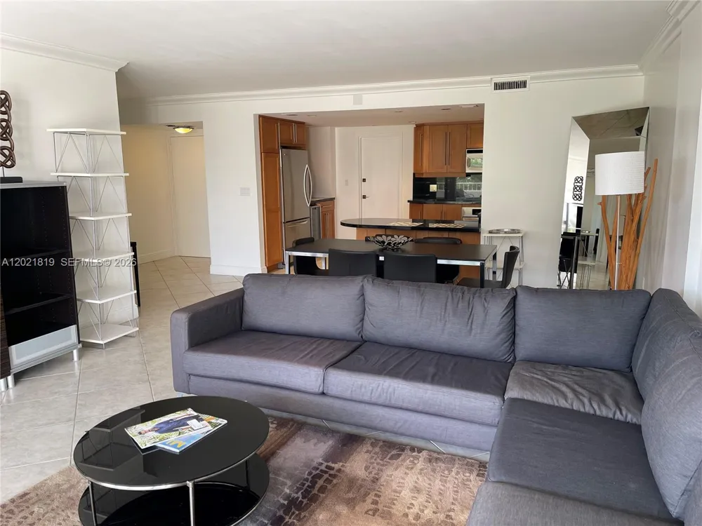 199 Ocean Lane Dr #413 Key Biscayne, FL 33149