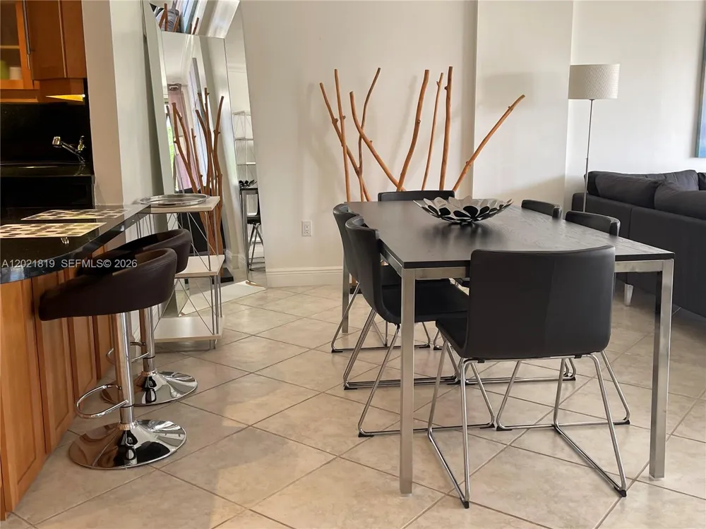 199 Ocean Lane Dr #413 Key Biscayne, FL 33149