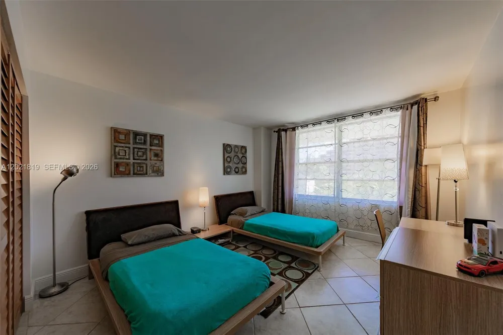 199 Ocean Lane Dr #413 Key Biscayne, FL 33149