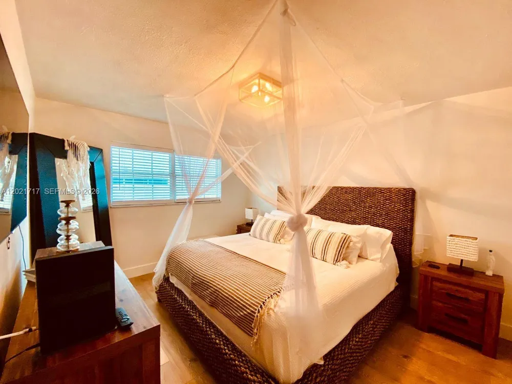 325 Ocean Dr #408 Miami Beach, FL 33139