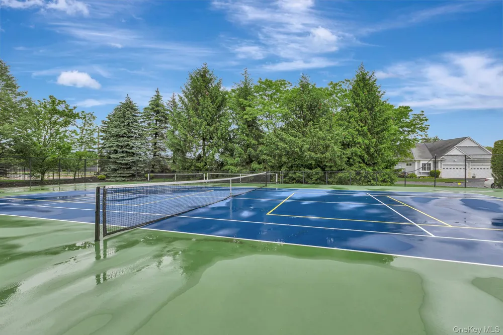 45 Oak Run Stony Brook, NY 11790