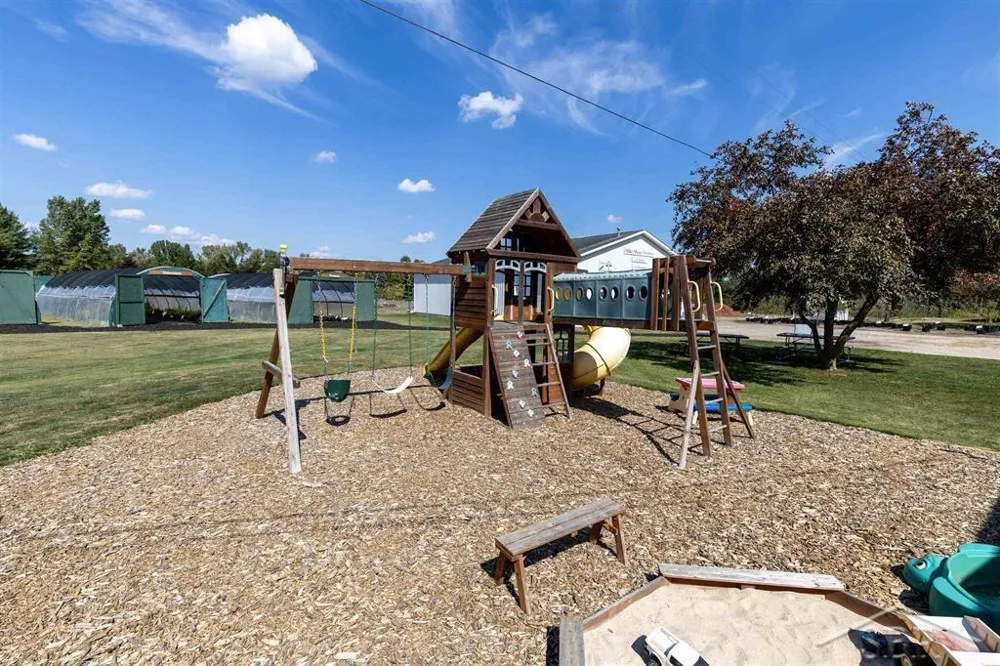 4997 S M-18 Highway Tobacco Township, MI 48612