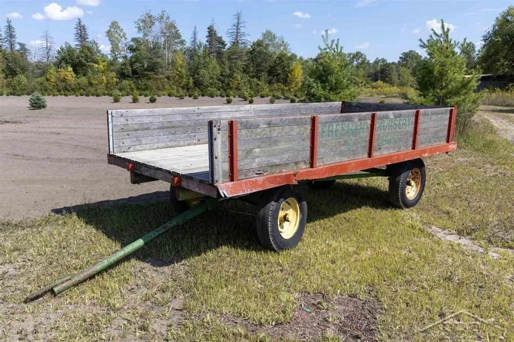 4997 S M-18 Highway Tobacco Township, MI 48612