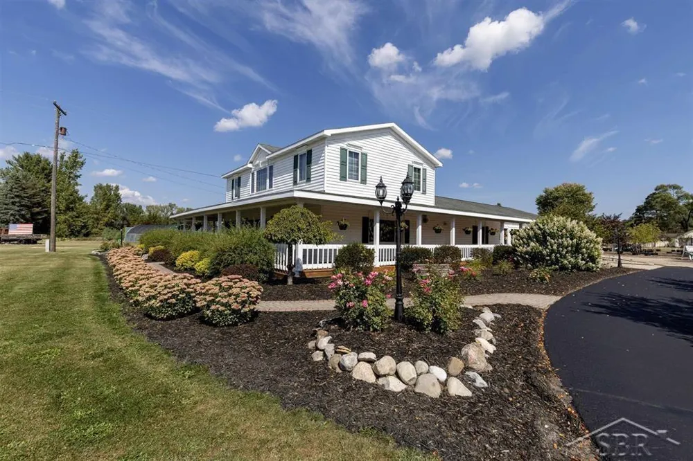 4997 S M-18 Highway Tobacco Township, MI 48612