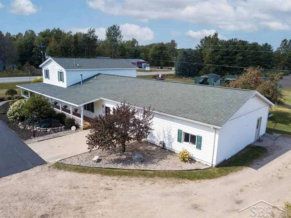 4997 S M-18 Highway Tobacco Township, MI 48612