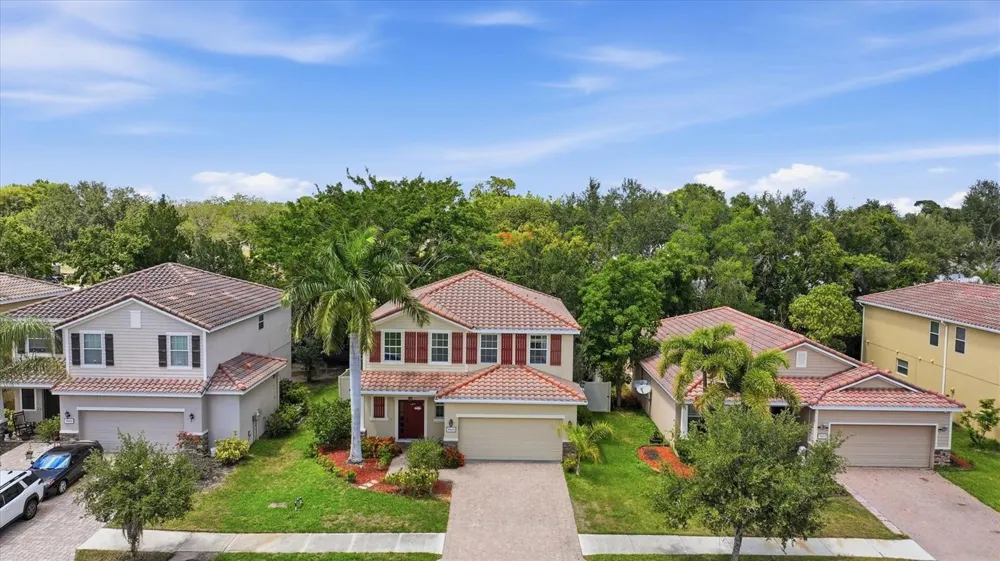 5666 AARON COURT Sarasota, FL 34232