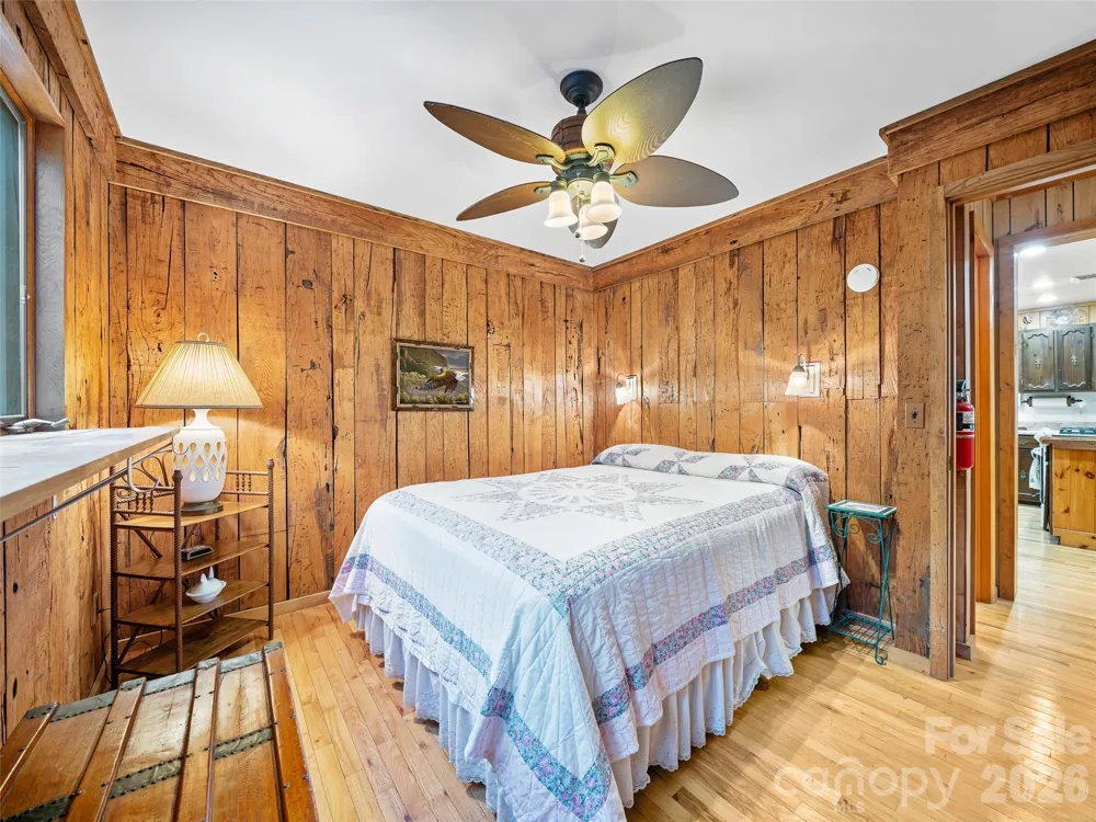 820 Wild Rose Lane Burnsville, NC 28714
